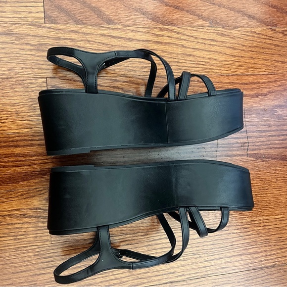 Madden Girl Black Platform Sandals - Picture 3 of 4